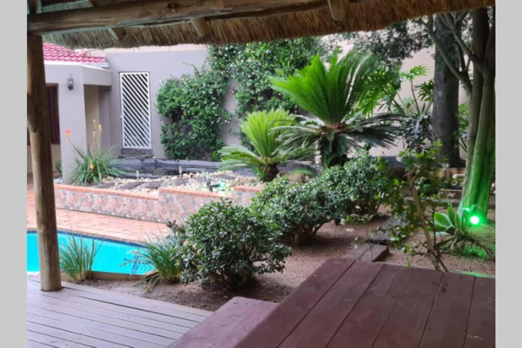Cozy Cabin Midrand Exterior foto